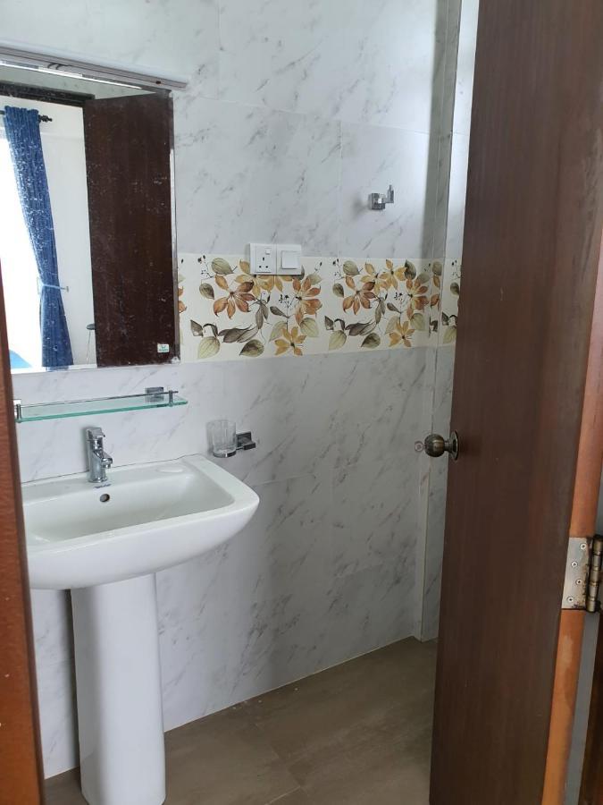 Dehiwala-Mount Lavinia New 2 Bedroom Apartment, 100M Away From The Beach מראה חיצוני תמונה